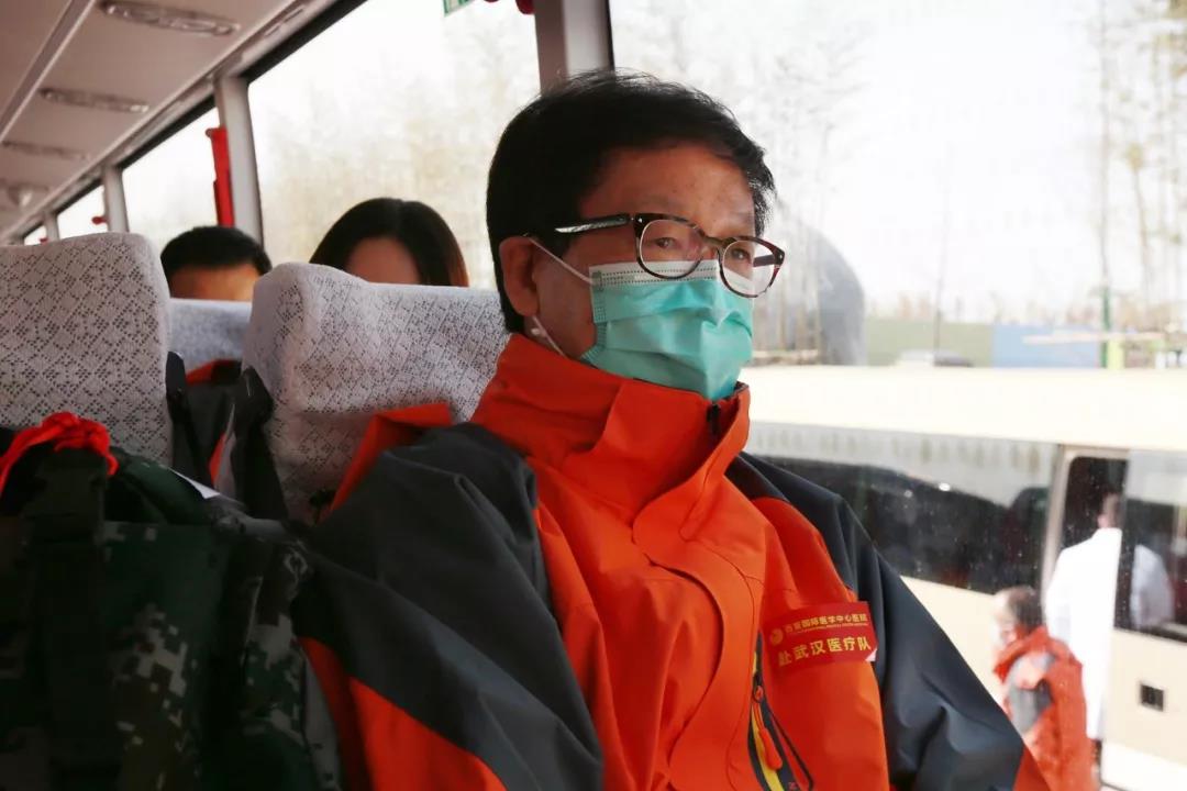 【戰(zhàn)“疫”人物】沖鋒的身影——記西安國(guó)際醫(yī)學(xué)中心醫(yī)院心臟病醫(yī)院院長(zhǎng)、赴隨州醫(yī)療隊(duì)隊(duì)長(zhǎng)王海昌教授