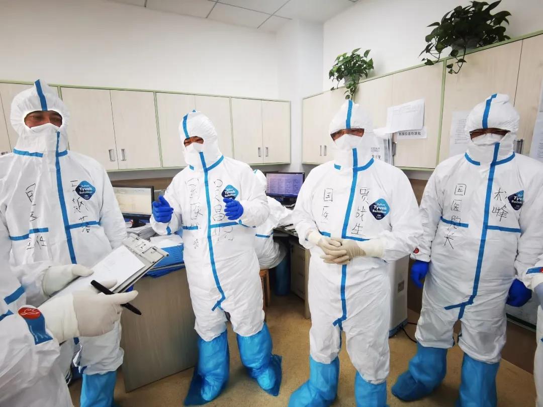 【戰(zhàn)“疫”人物】白衣當(dāng)鎧甲，抗“疫”是打仗——記西安國(guó)際醫(yī)學(xué)中心醫(yī)院赴湖北醫(yī)療隊(duì)專家王飆落