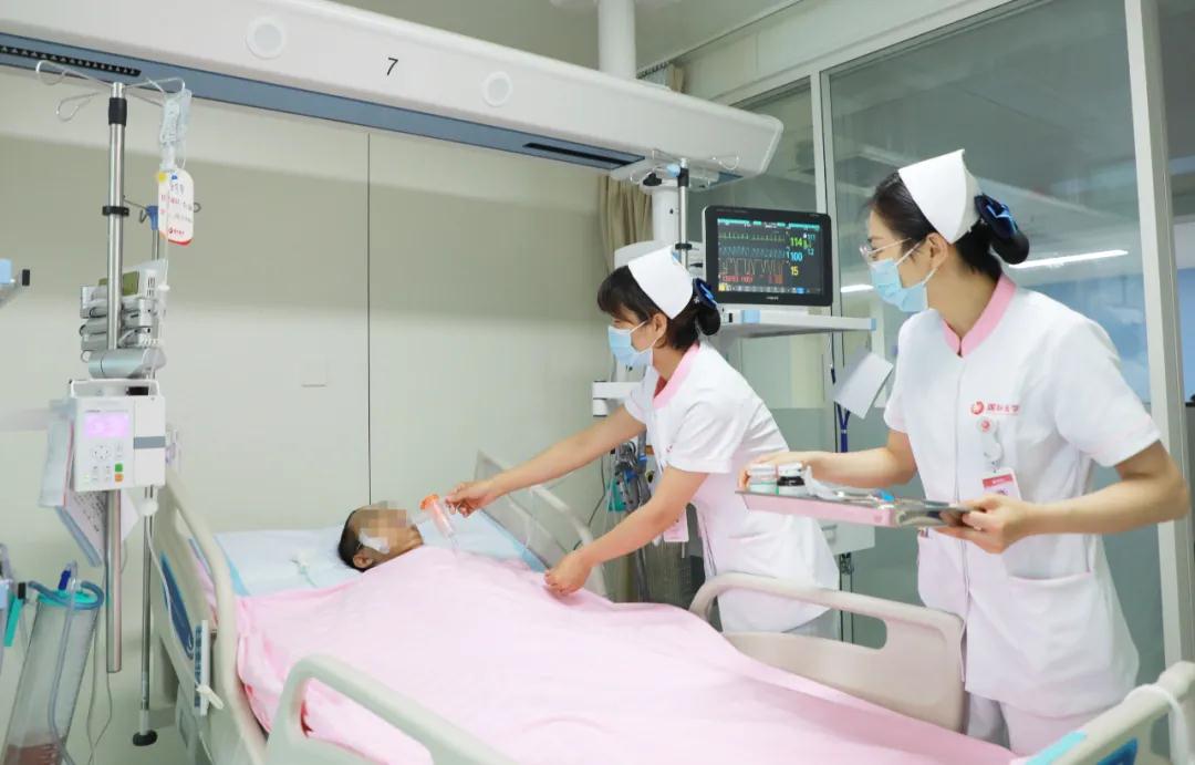 離死亡最近，離希望也更近——記西安國際醫(yī)學(xué)中心醫(yī)院胸外科ICU