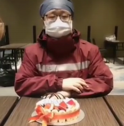 祝在前線奮戰(zhàn)的白衣戰(zhàn)士生日快樂！
