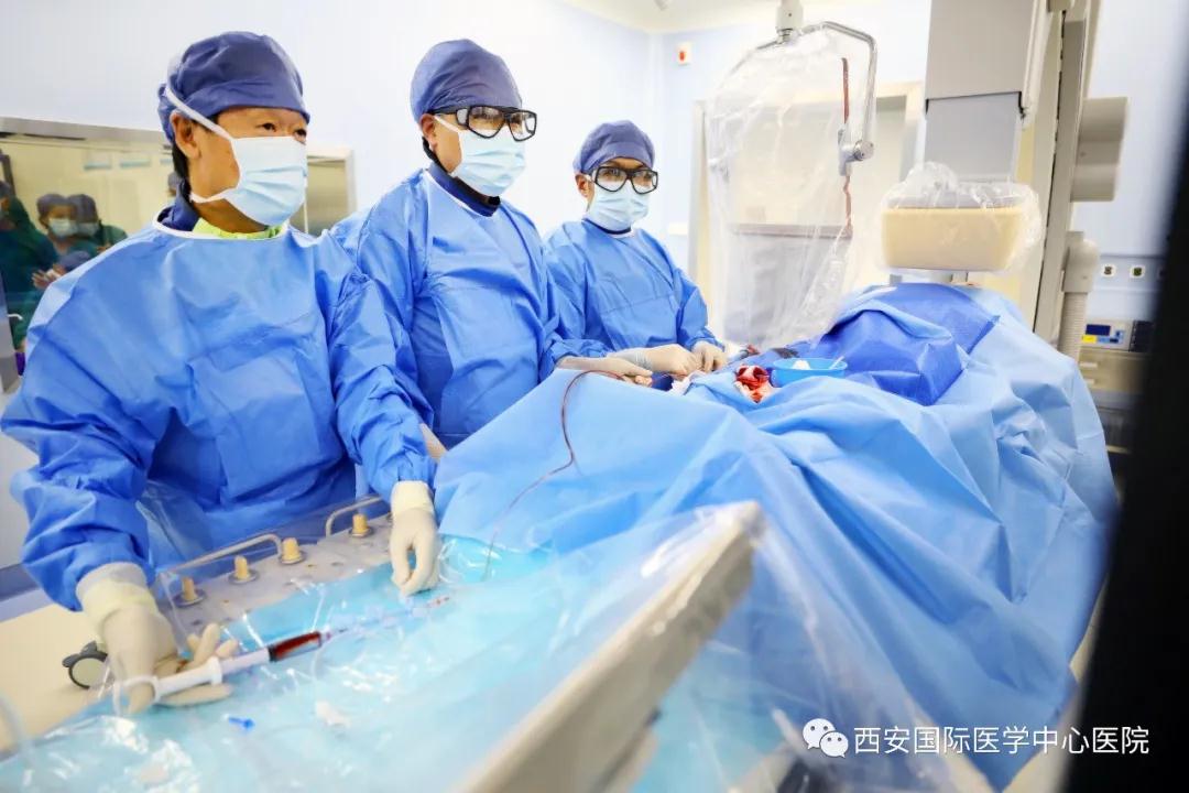 西安日報(bào)—患者的贊揚(yáng)就是對醫(yī)生的最高獎賞