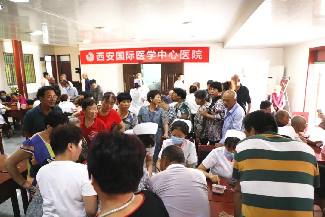 “施天使之愛，佑百姓健康”系列公益義診——走進(jìn)綠地社區(qū)