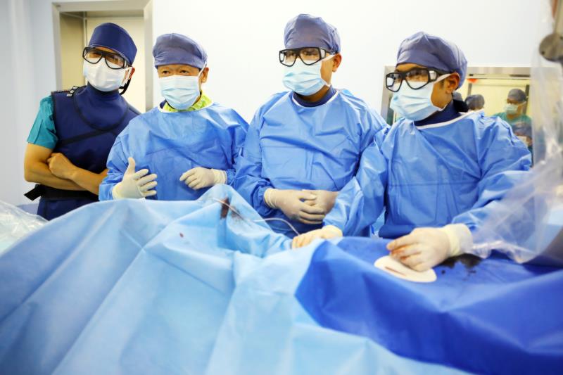 三秦網(wǎng)—別緊張啊，有我們在你放心吧！