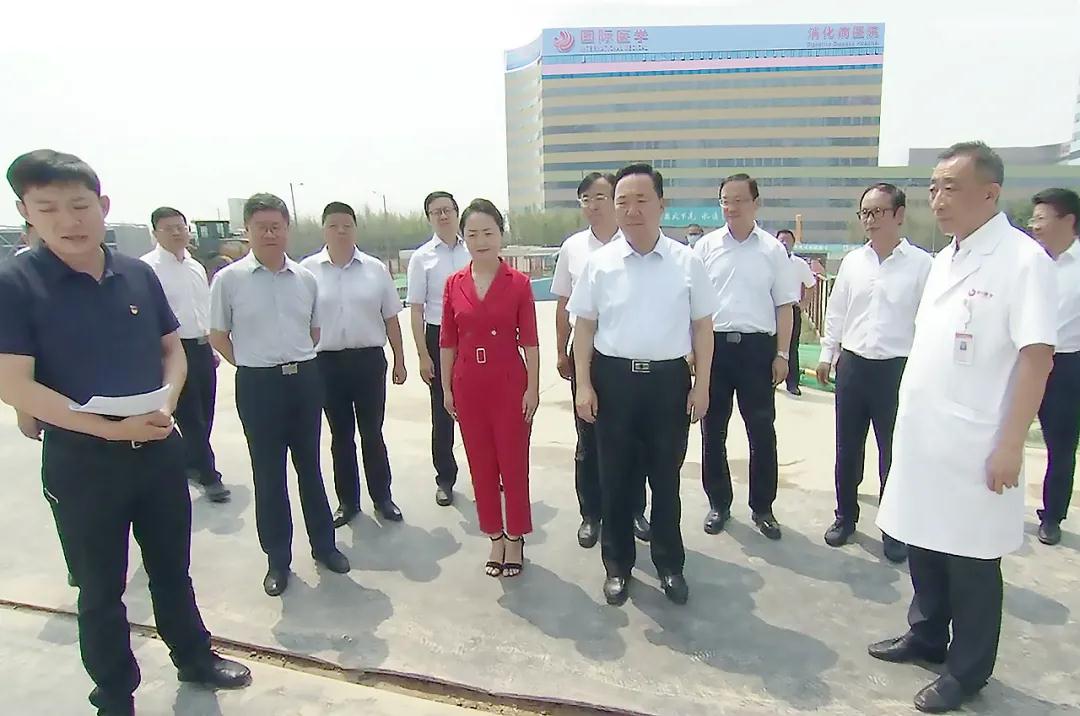省委常委、市委書(shū)記王浩親臨西安國(guó)際醫(yī)學(xué)中心醫(yī)院檢查指導(dǎo)健康西安建設(shè)工作