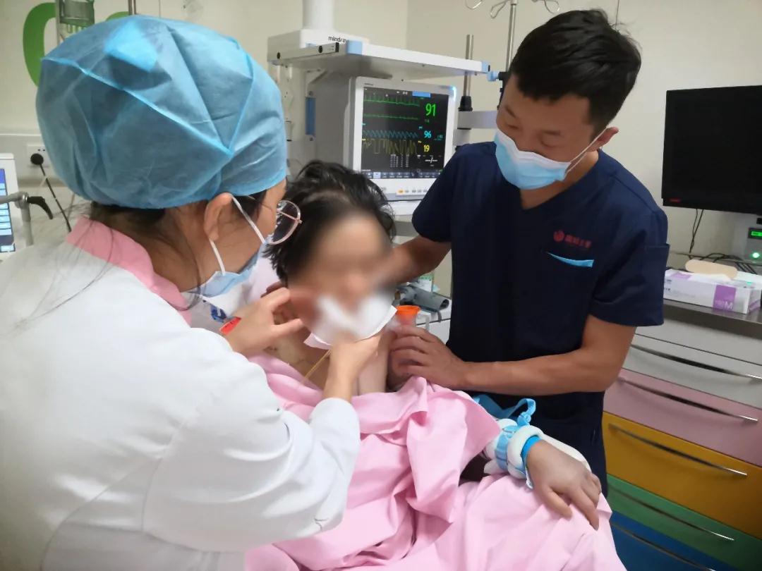 用心呵護(hù)|急救中心救治76歲心臟驟?；颊?>
				             </a>
                <div   id=