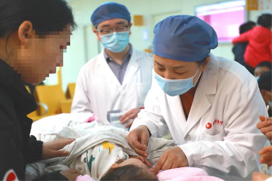 小兒高熱暈厥，這個(gè)穴位一針見效！