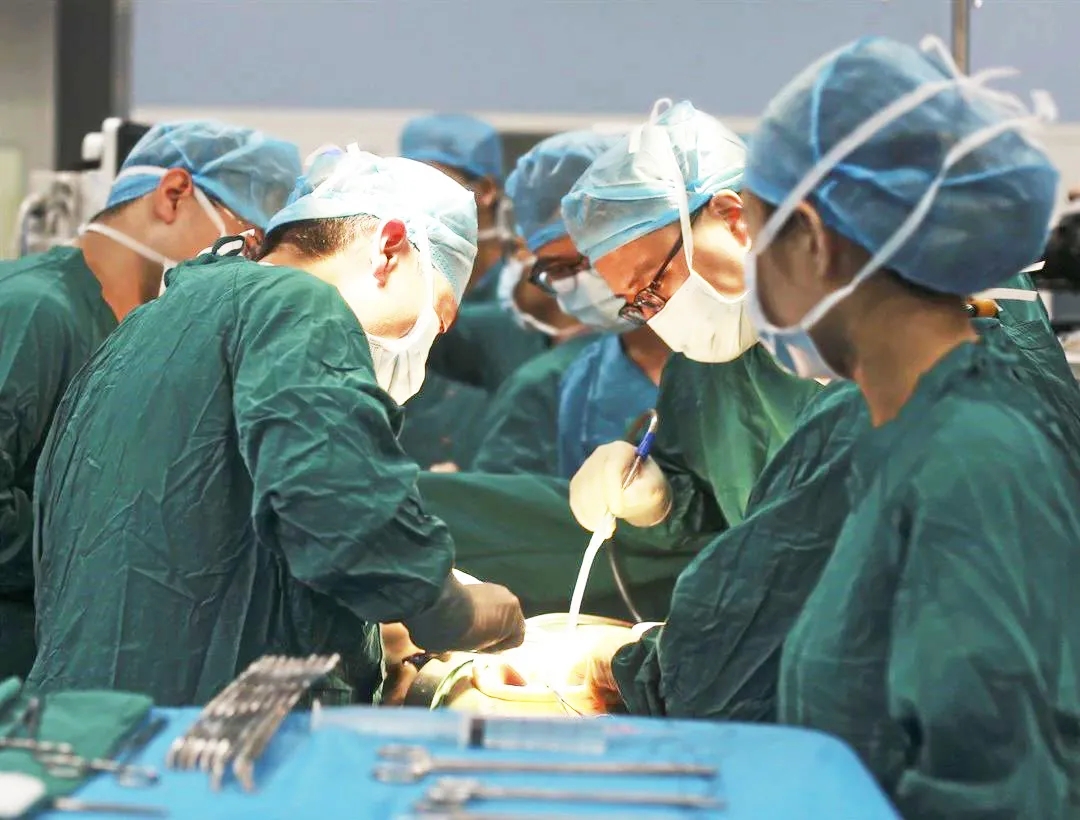 60歲女性，腹圍持續(xù)增大似懷孕10月，原因究竟為何？