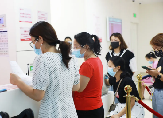 不掛號，解決多個問題，多學科MDT聯(lián)合門診讓更年期女性少跑腿，更安心！