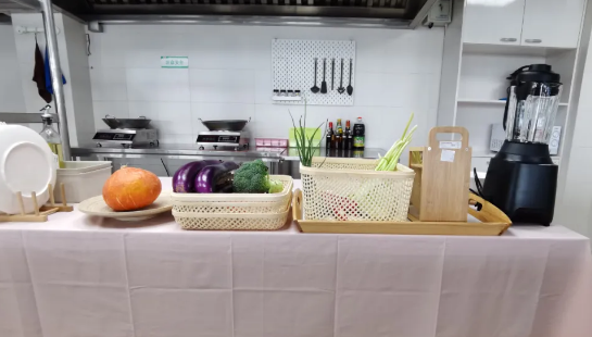 “愛心廚房”做出了地道的“家鄉(xiāng)味”——來自西安國(guó)際醫(yī)學(xué)中心醫(yī)院報(bào)道之一