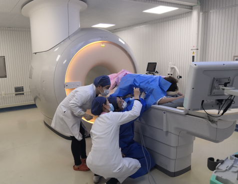 磁共振發(fā)現乳腺可疑病變怎么辦？微創(chuàng)精準的磁共振真空輔助旋切技術來解決