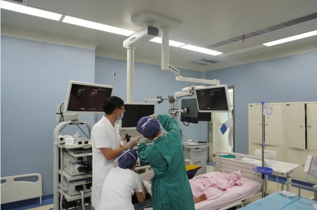 喘不上氣，窒息風險臨近.....67歲老人終于重獲呼吸自由