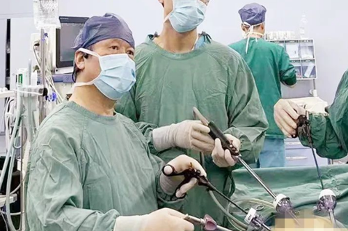 68cm橡膠水管吞入腹中！我院普外科腹腔鏡微創(chuàng)手術(shù)緊急施救！