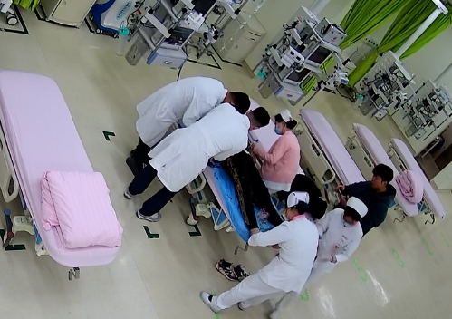 頭、胸、脾、骨……多處損傷 多學(xué)科聯(lián)合完成“生命接力”