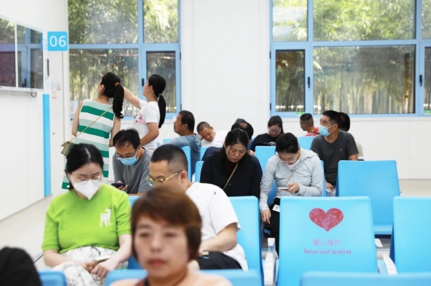 關(guān)愛(ài)呼吸健康！這場(chǎng)公益篩查活動(dòng)傳遞溫暖與希望