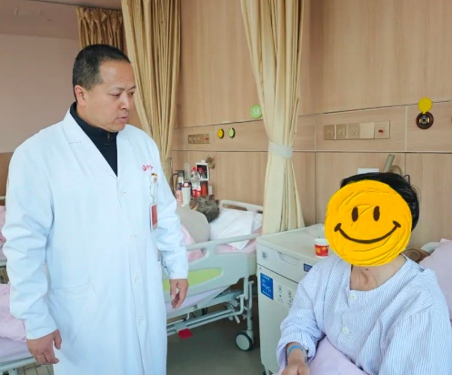 視力模糊、頭暈頭痛？專家：這項顱內(nèi)腫瘤檢查必不可少