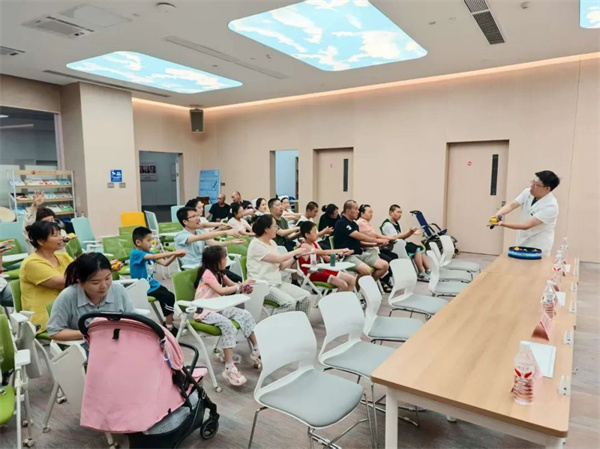 愛在音符中流淌，希望在指尖處傳遞——直擊腦癱多學科義診現(xiàn)場