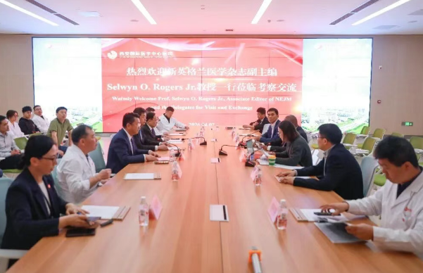 國際知名期刊《新英格蘭醫(yī)學雜志》副主編來院交流 聚焦這項“可動”技術